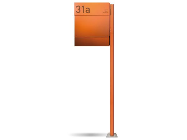 Letterman 5 Standbriefkasten Orange mit Gravur und Zeitungsrolle